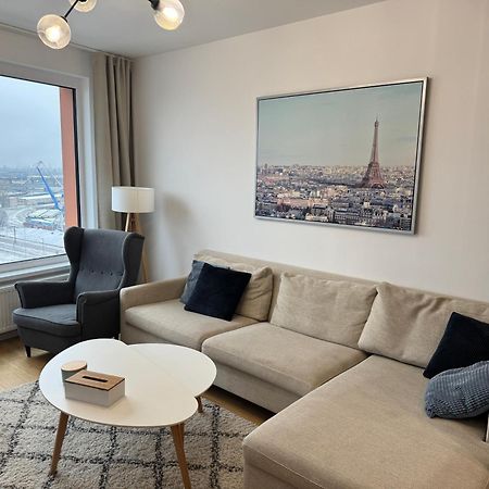 Downtown Charm With Free Parking Spot Appartement Bratislava Buitenkant foto